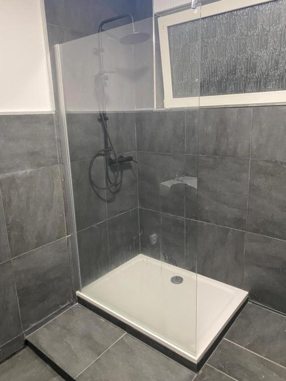 Pension Kluse I Alle Doppel Boxspringbetten Koennen Getrennt Und Als Einzelbett Aufgestellt Werden Iserlohn Exterior photo